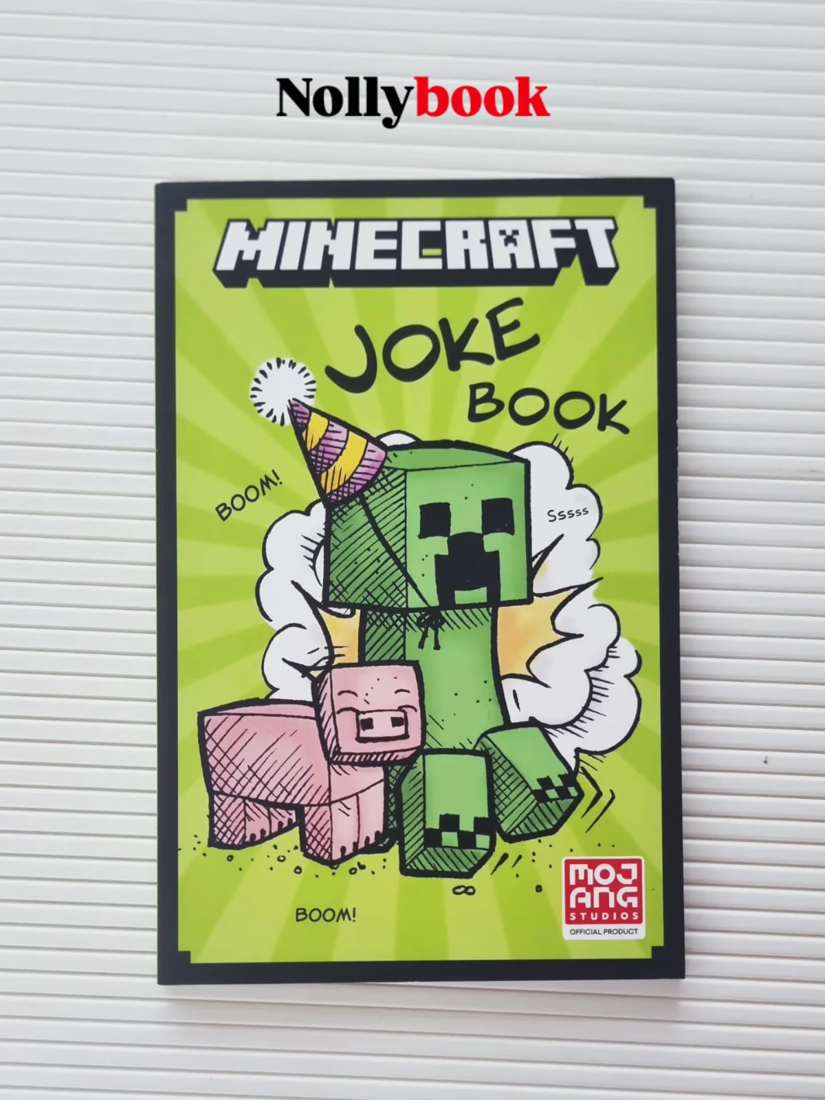 Minecraft Joke Book: Laugh Your Blocks Off! by Mojang Studios