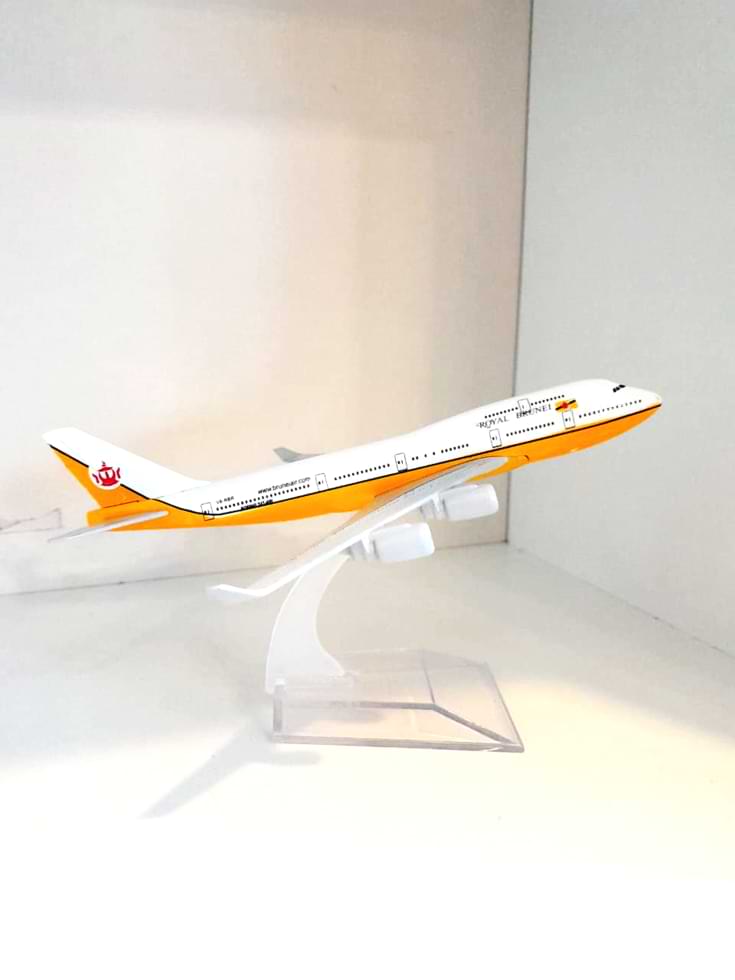 ROYAL BRUNEI A380 AIRPLANE MODEL DIE CAST