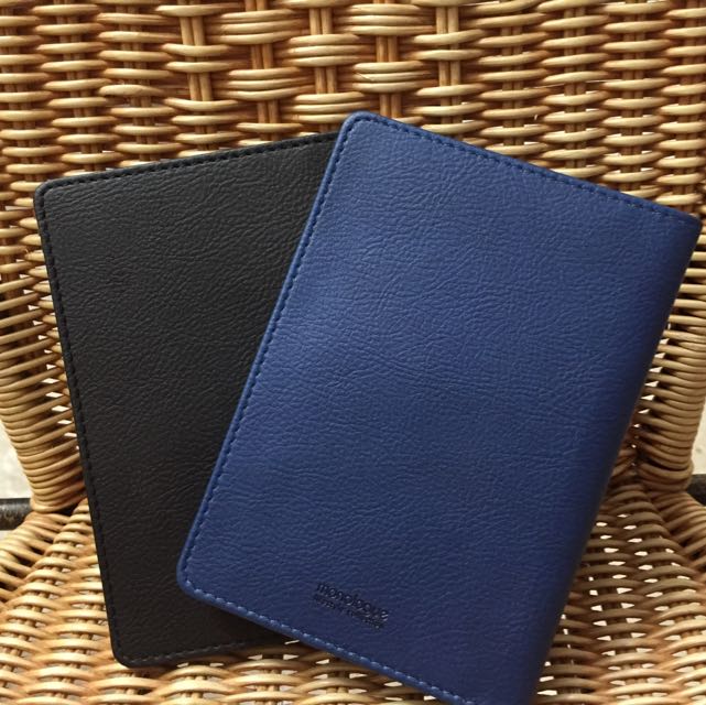 Monologue Lifestyle Passport Holder